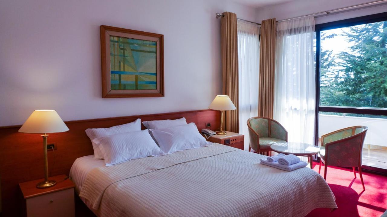 Chateau Linza Resort Tirana Exterior photo