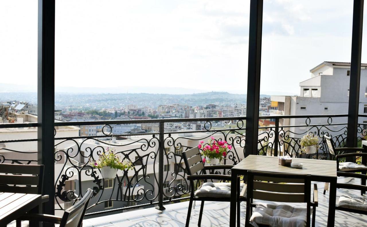 Chateau Linza Resort Tirana Exterior photo